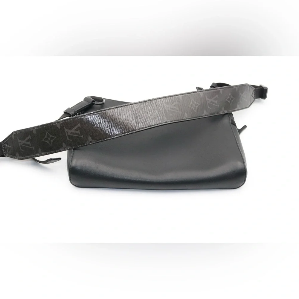 Louis Vuitton dark infinity leather crossbody bag - Picture 6 of 11